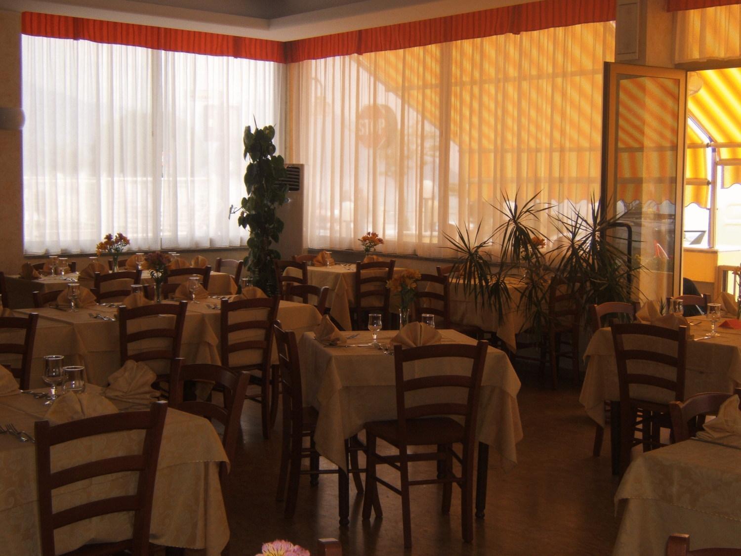 Hotel Delfino 라이구에글리아 외부 사진